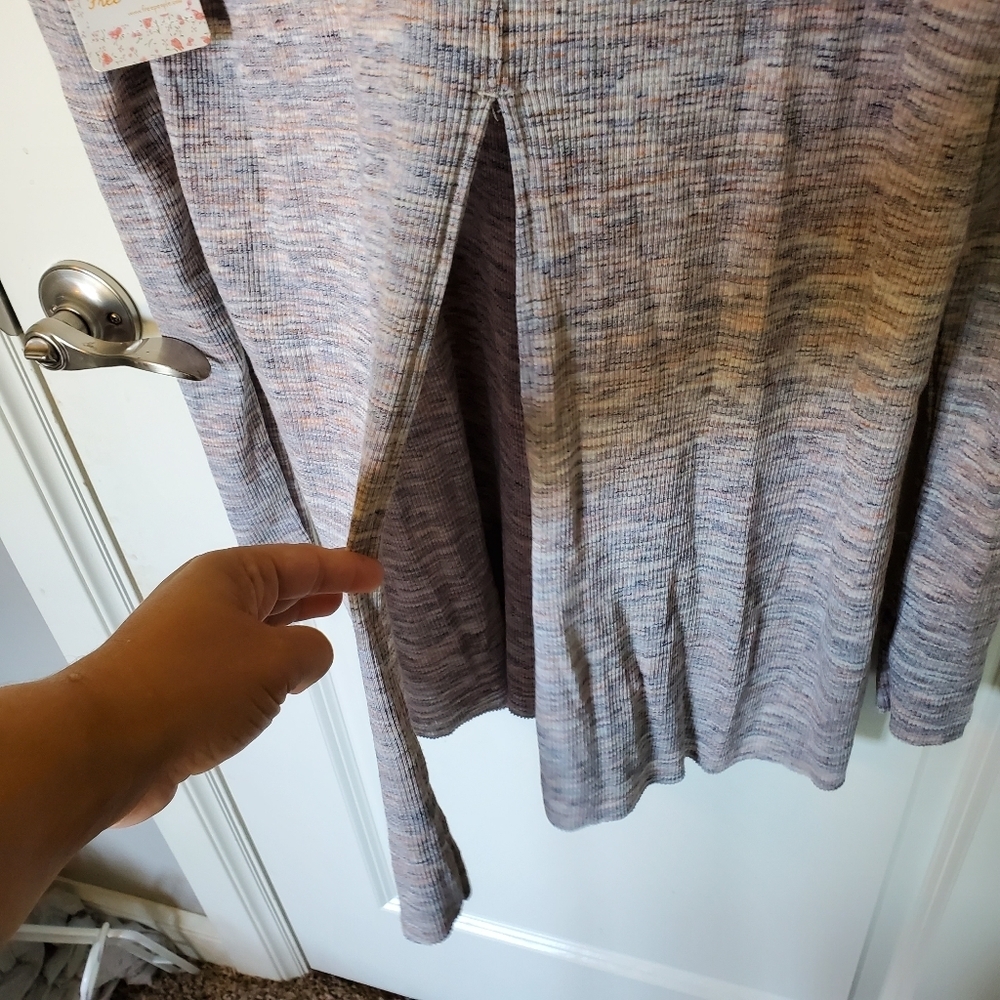Free People Stone Cold turtleneck‎ - Picture 8 of 8